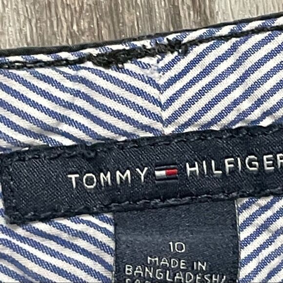 Tommy Hilfiger Black Shorts Size 10 - Picture 3 of 10